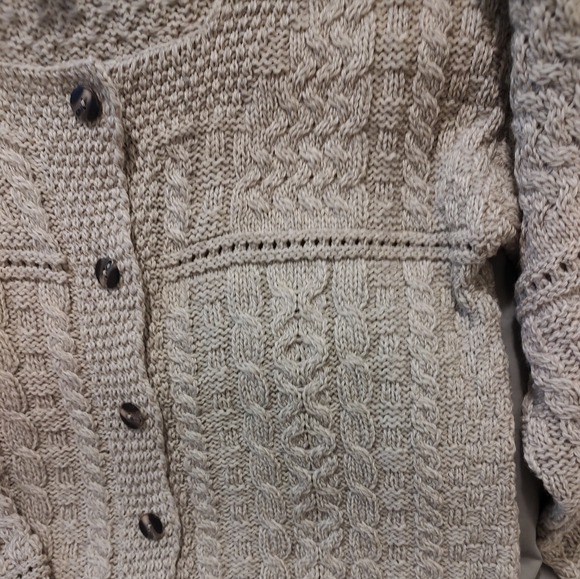 Beautiful Inis Crafts Irish Knit Cardigan - Picture 5 of 12